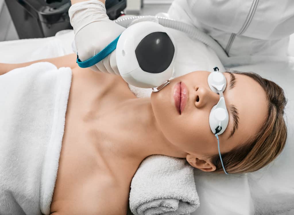 How IPL Photofacial Can Help You Achieve a Flawless Complexion